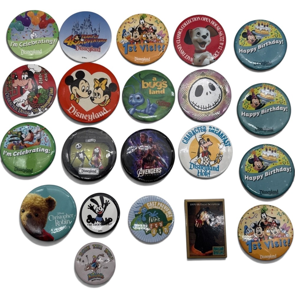 Vintage Disney Disneyland Pinback Button Lot 21 Cast Previews WDCC Mickey 1995